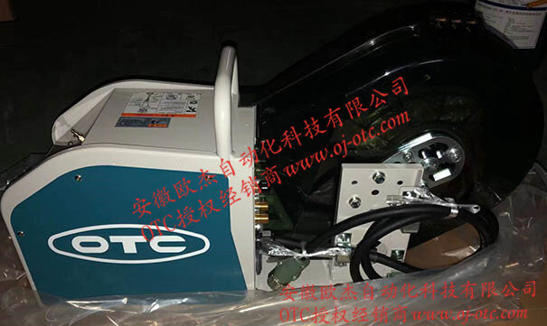 OTC DAIHEN CMAW-7402 送絲機側(cè)面
